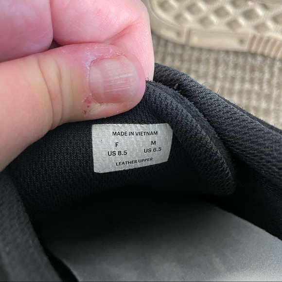 Everlane The Trainer Leather Sneaker in Black - Picture 6 of 7